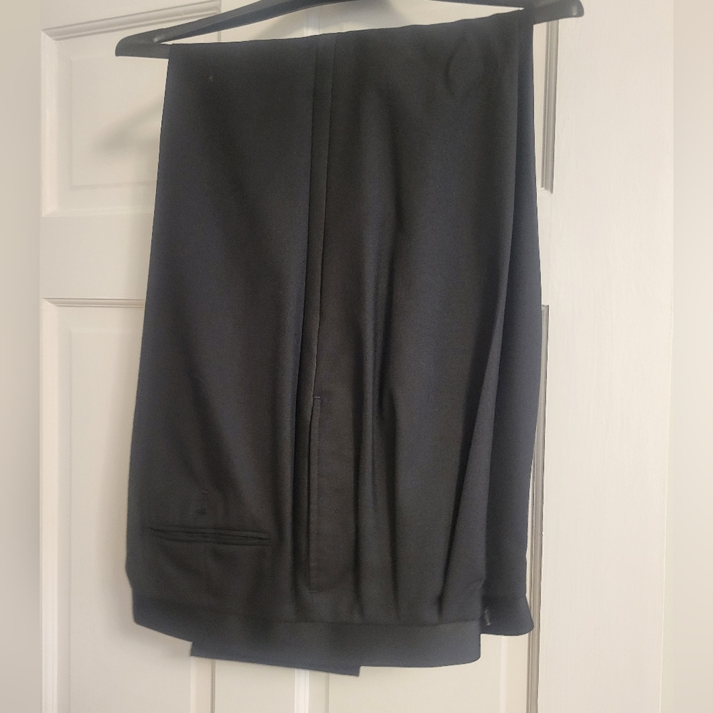 Tuxedo Suit Black - Picture 4 of 4